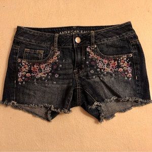 American Eagle Denim Cut-Off Midi Shorts Flower Cross Stitch Embroidery Size 2